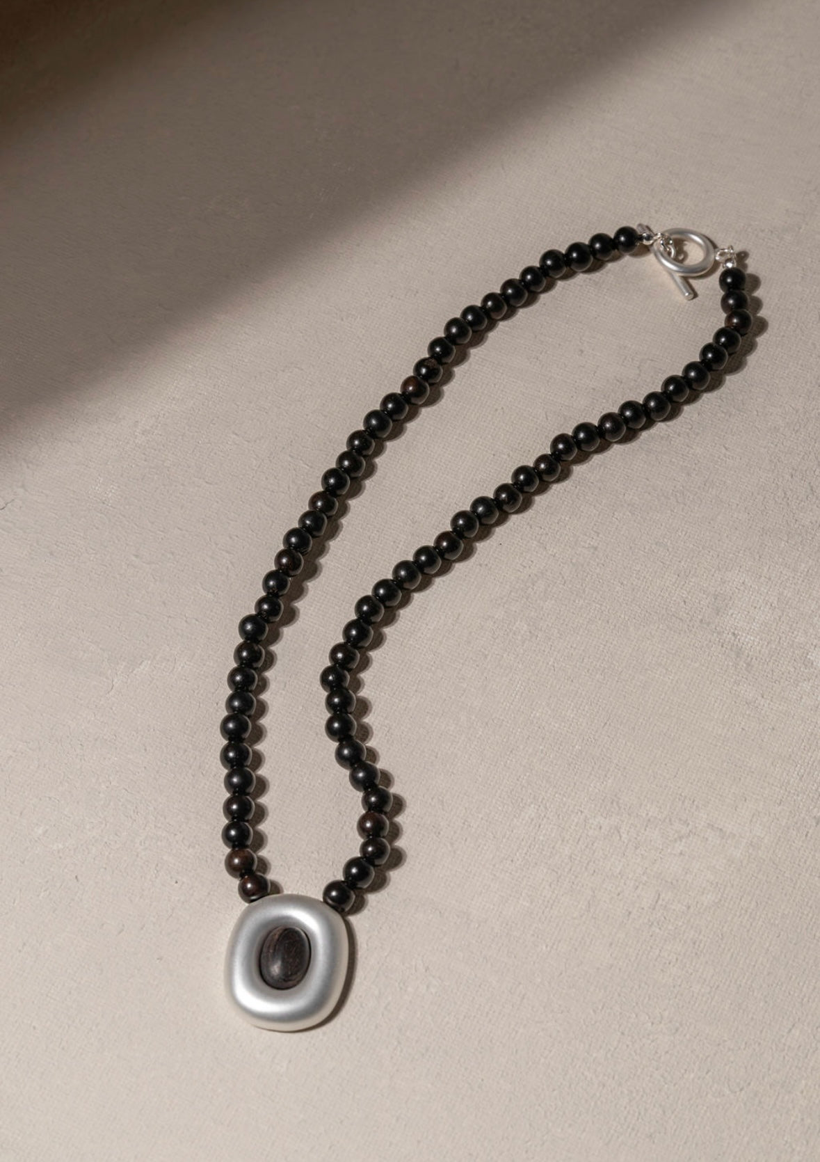 BLACK AGATE